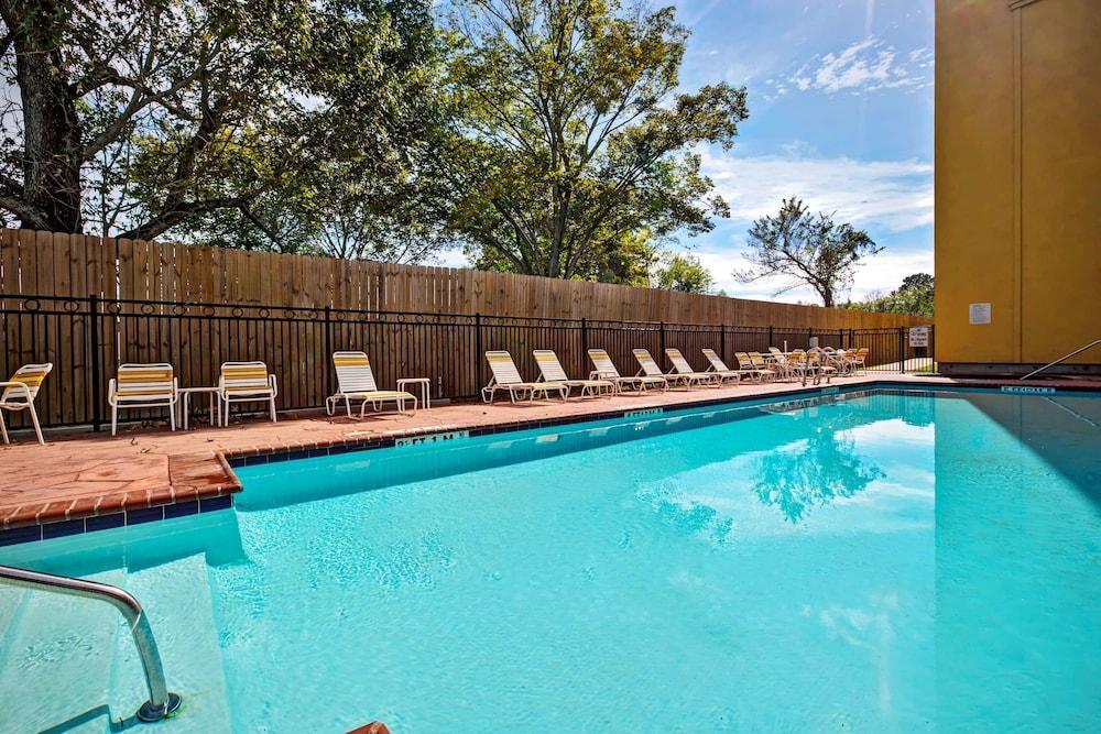 La Quinta By Wyndham Boutte Hotel Buitenkant foto